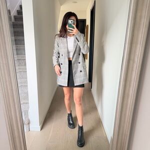 Aritzia Babaton Preppy Minimalist Plaid Blazer 2